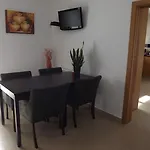 Casa Ceedina & Beauty Alojamento de Acomodação e Pequeno-almoço Batalha