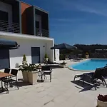 Casa Ceedina & Beauty Alojamento de Acomodação e Pequeno-almoço