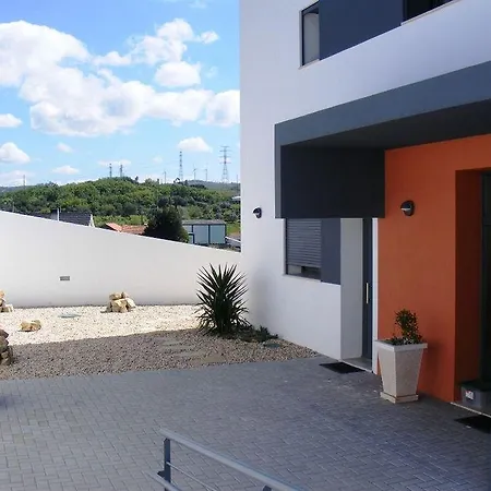 Bed & Breakfast Casa Ceedina & Beauty Batalha